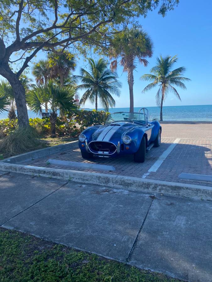 Shelby-Cobra-replica-1989-blue