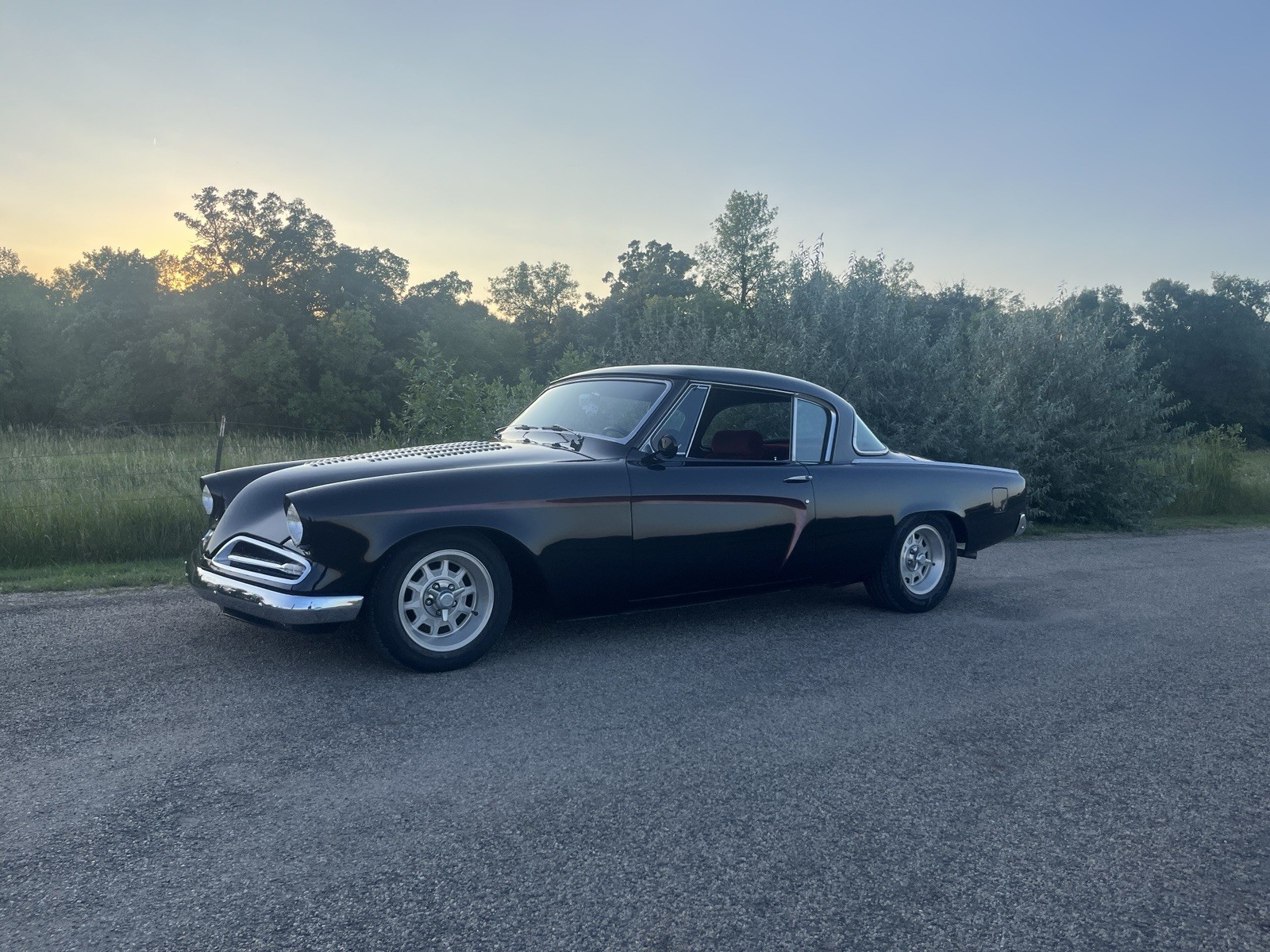 Studebaker-Commander-1954-Coupe-Burgundy