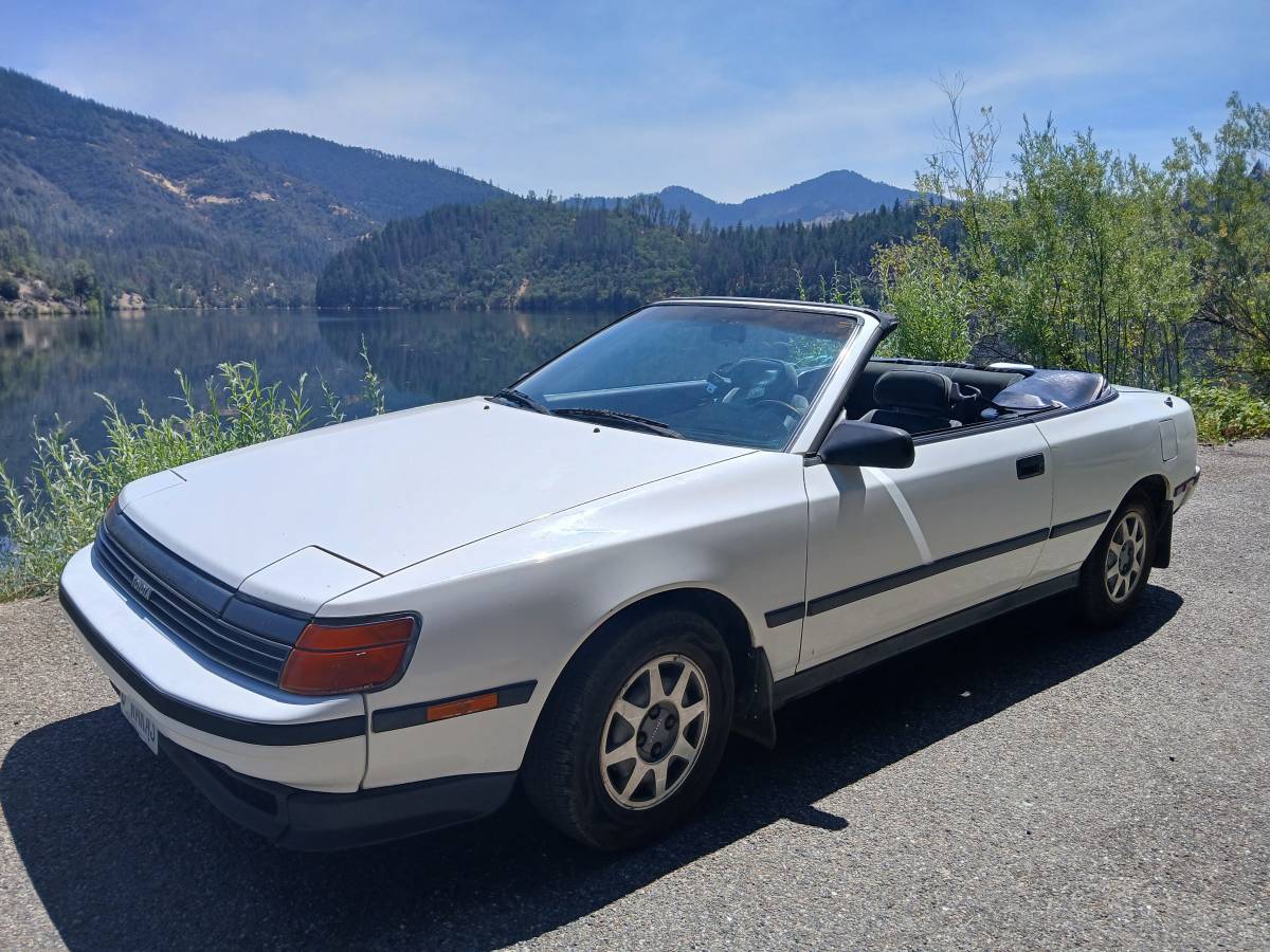 Toyota-Celica-gt-convertible-1988-white