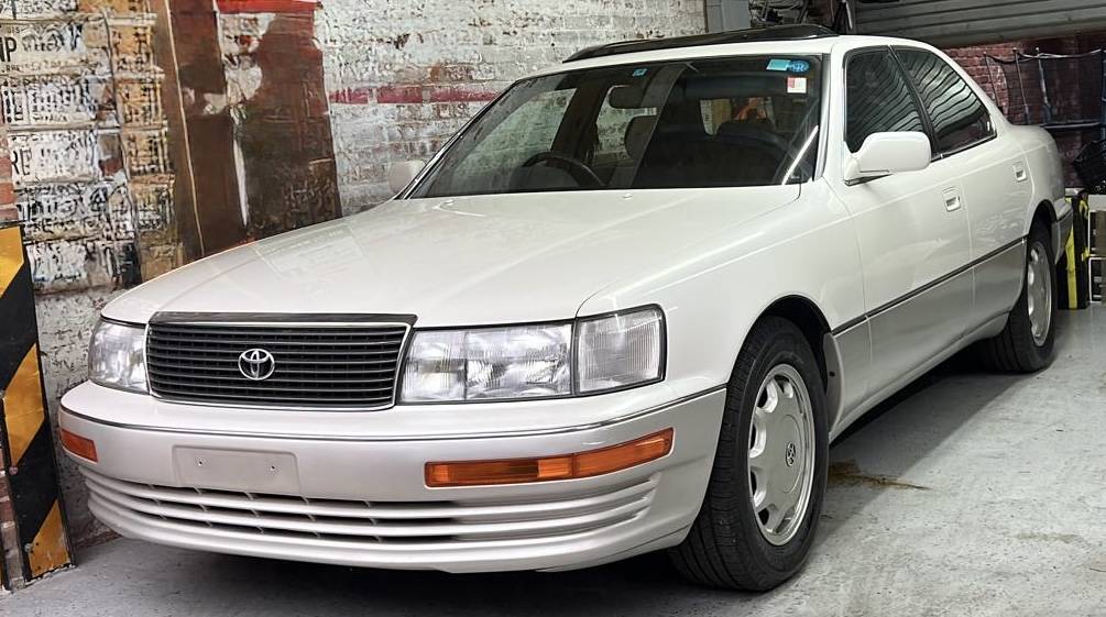 Toyota-Celsior-1993-white
