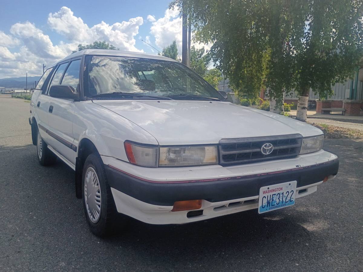 Toyota-Corolla-1992