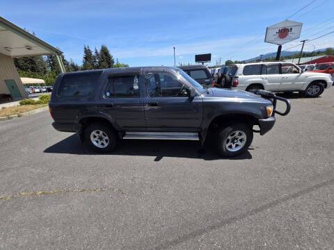 Toyota-Hilux-surf-4runner-4x4-5-speed-diesel-1990-grey