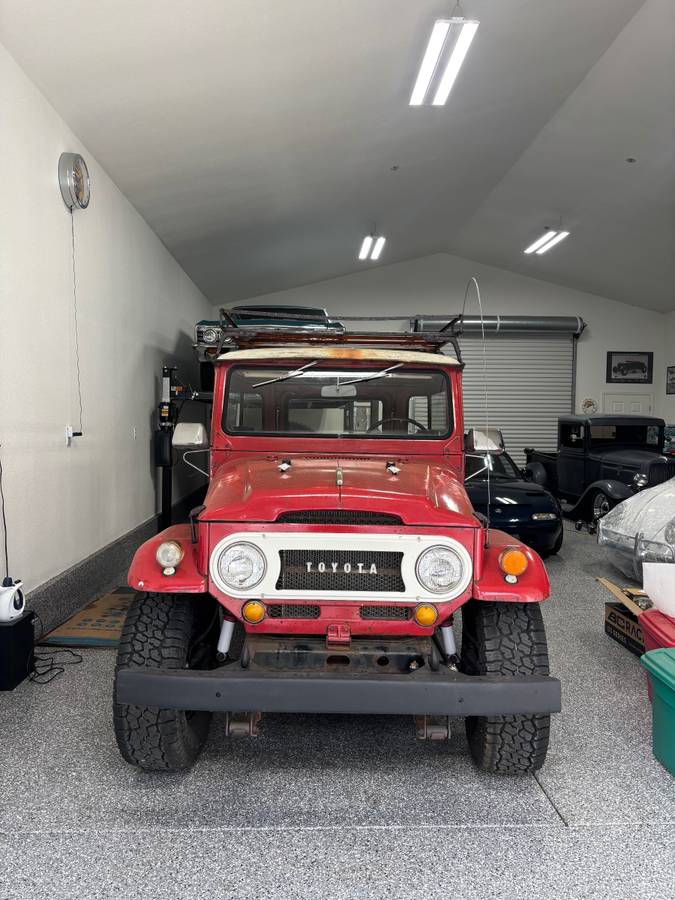 Toyota-Land-cruiser-fj40-1968