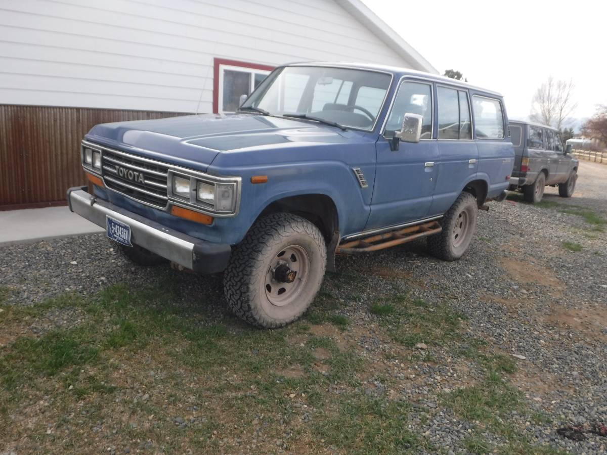 Toyota-Landcruiser-1988