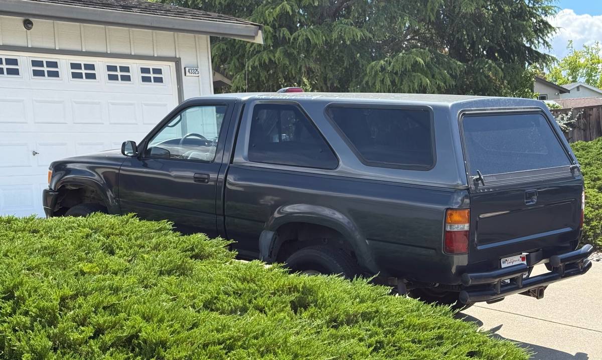 Toyota-Pick-up-1994-grey