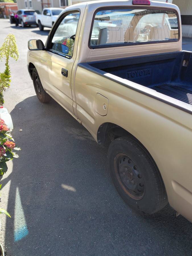 Toyota-Tacoma-1996