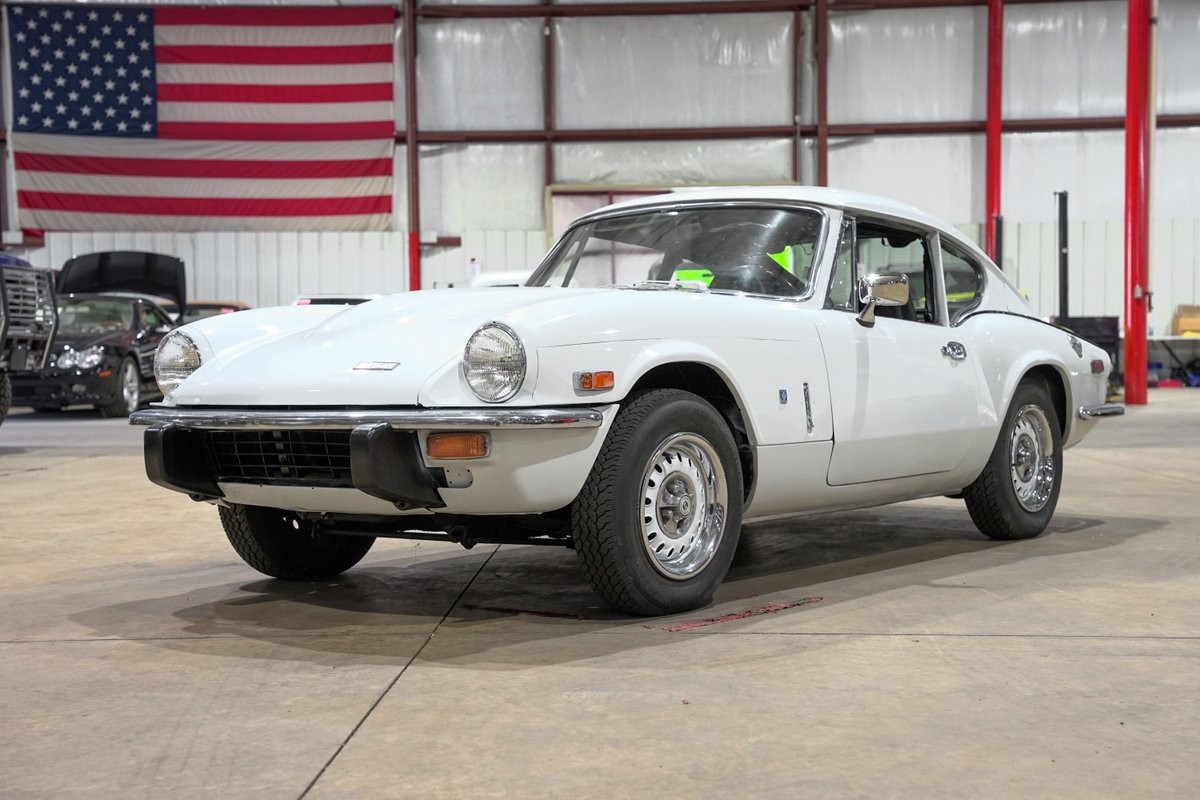 Triumph-GT6-1971-Coupe-Black