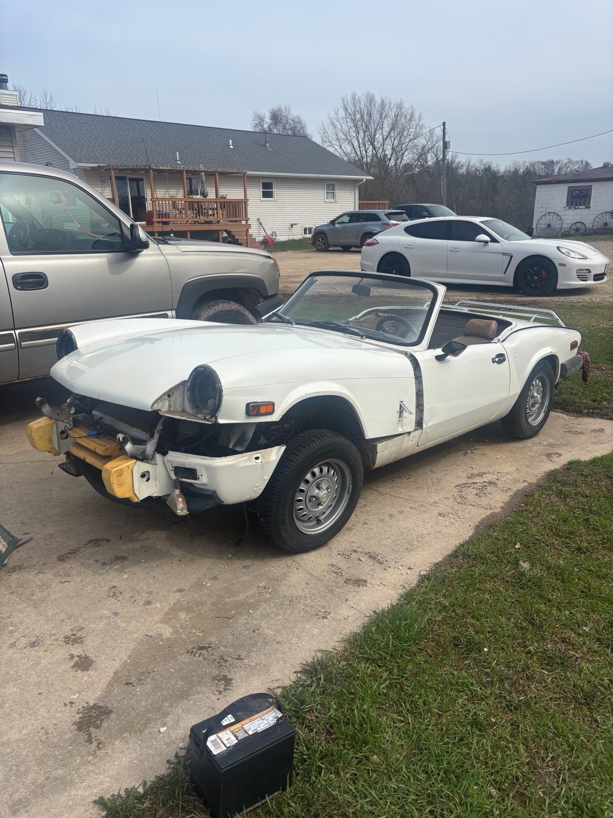 Triumph-Spitfire-1976