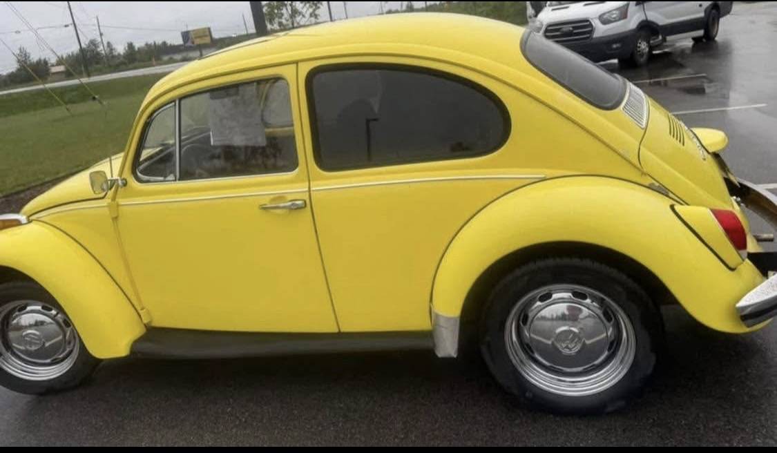 Volkswagen-Beetle-1970-yellow