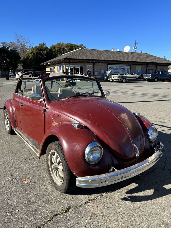 Volkswagen-Beetle-sedan-convertible-1968-red