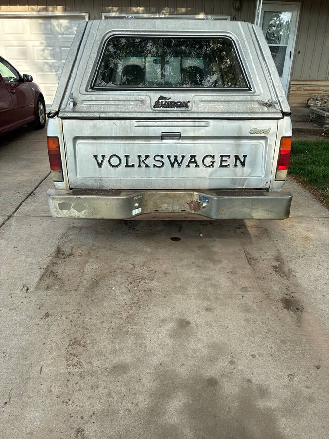 Volkswagen-Rabbit-custom-diesel-1981-silver