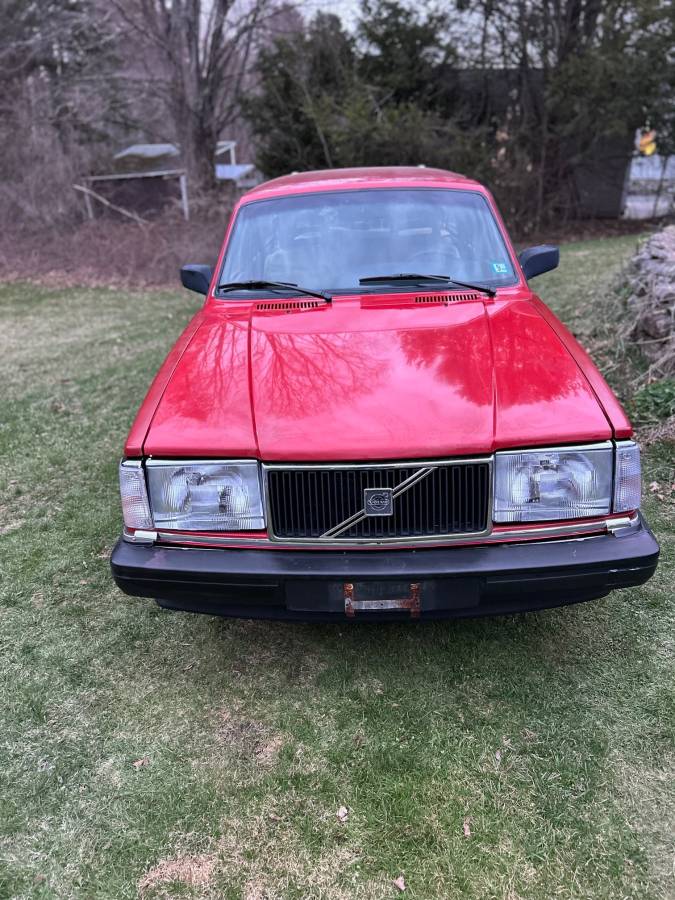 Volvo-240-series-1993-red