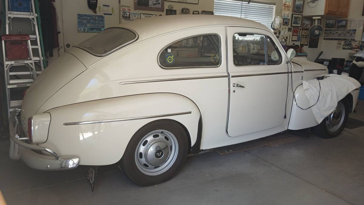 Volvo-S60-1965-white
