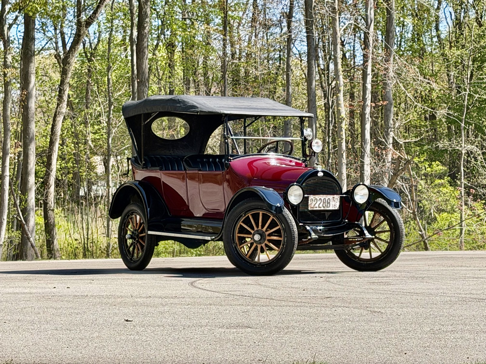 Willys-1916-Touring-Sedan-Black
