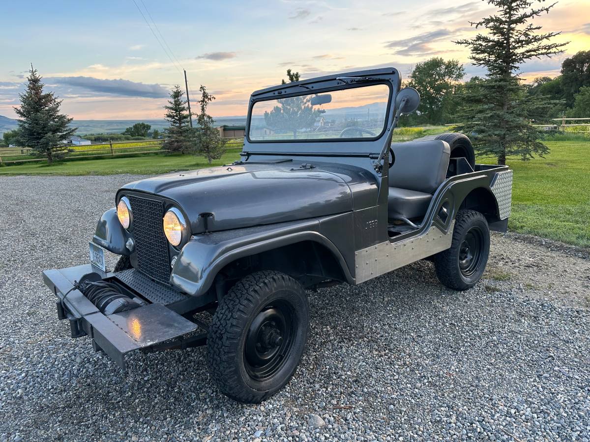Willys-Jeep-1956