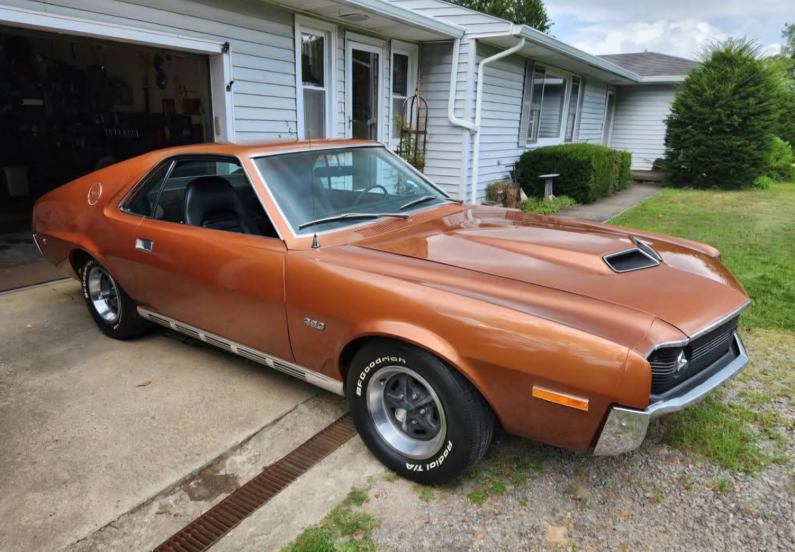 AMC-AMX-1970-Fastback-Black