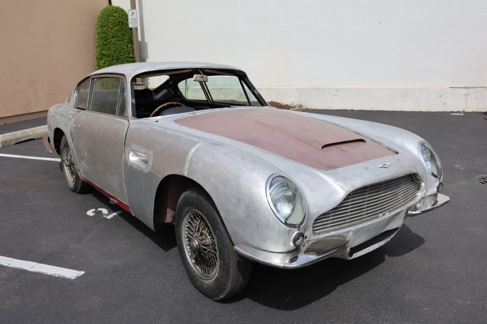 Aston-Martin-DB6-1967-Coupe-Black