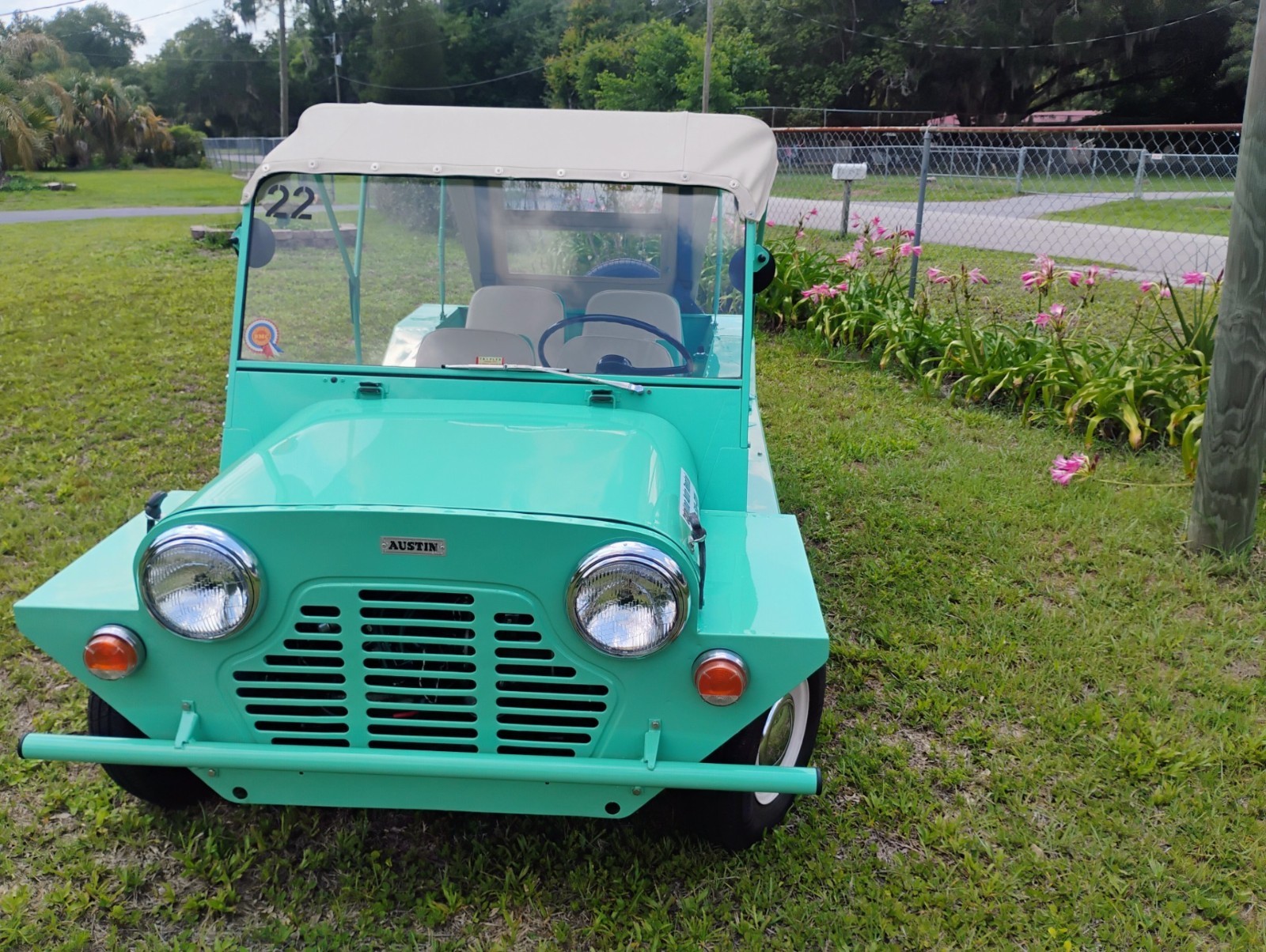 Austin-Moke-1966-Sedan-White