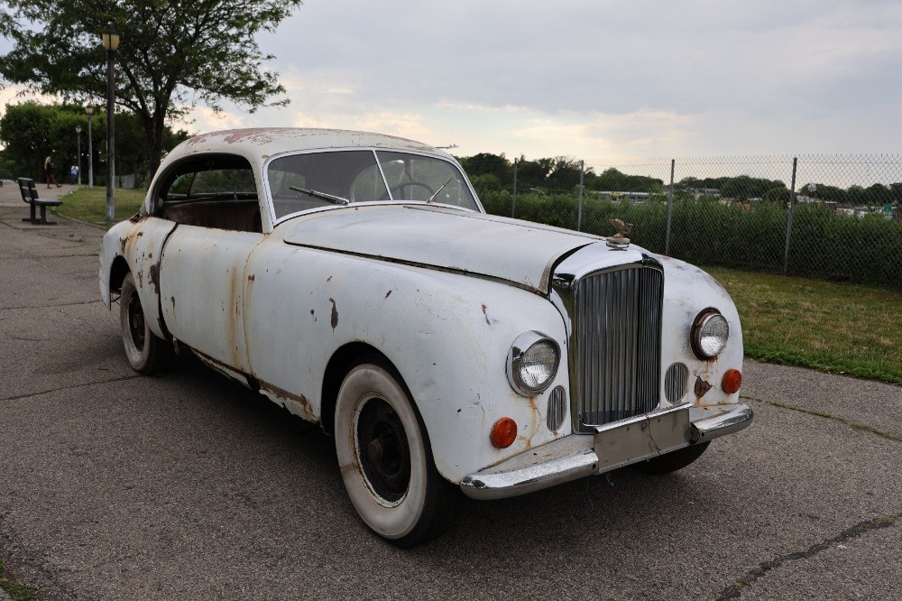Bentley R-Type 1953