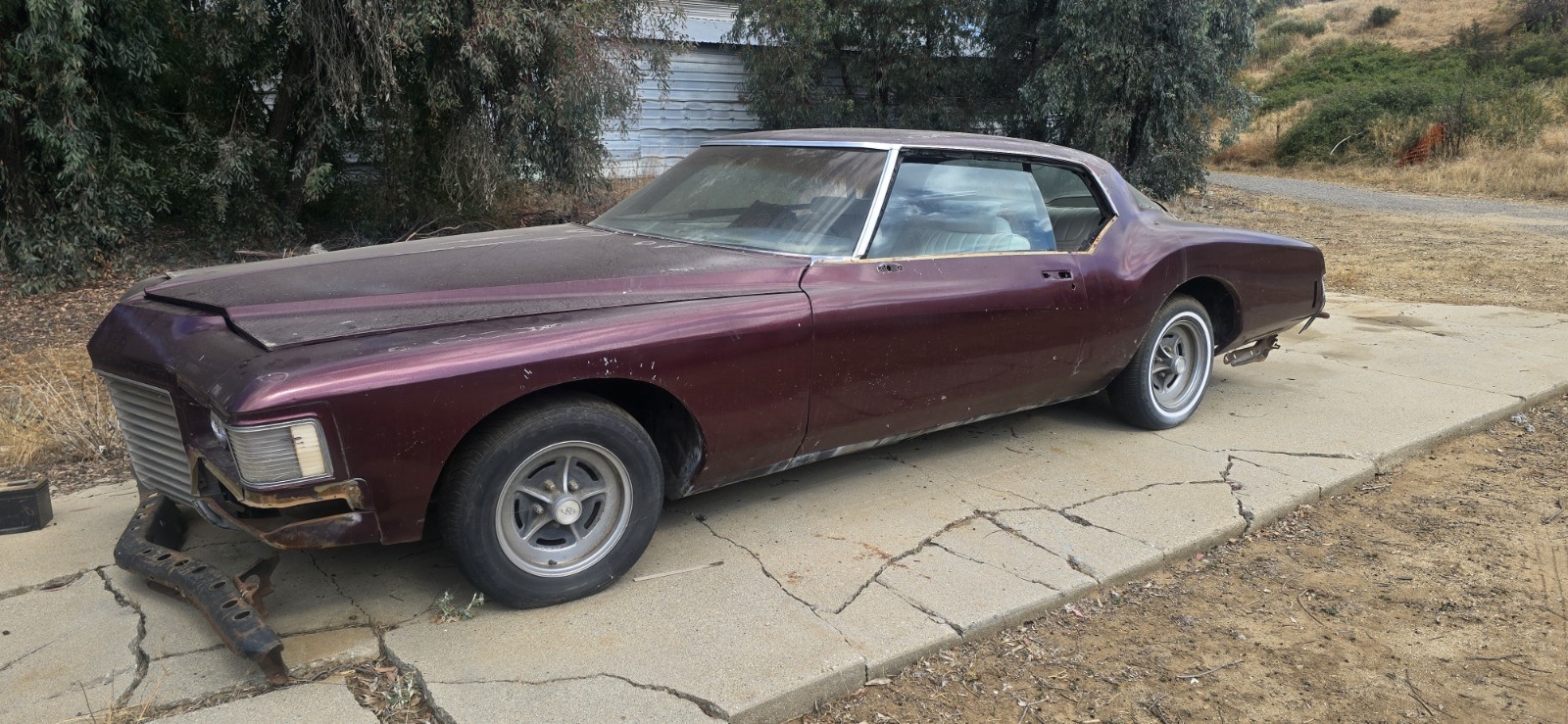 Buick-Riviera-1973-Coupe-White