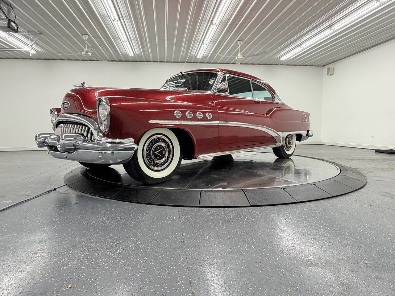 Buick-Roadmaster-1953-Burgundy-Black