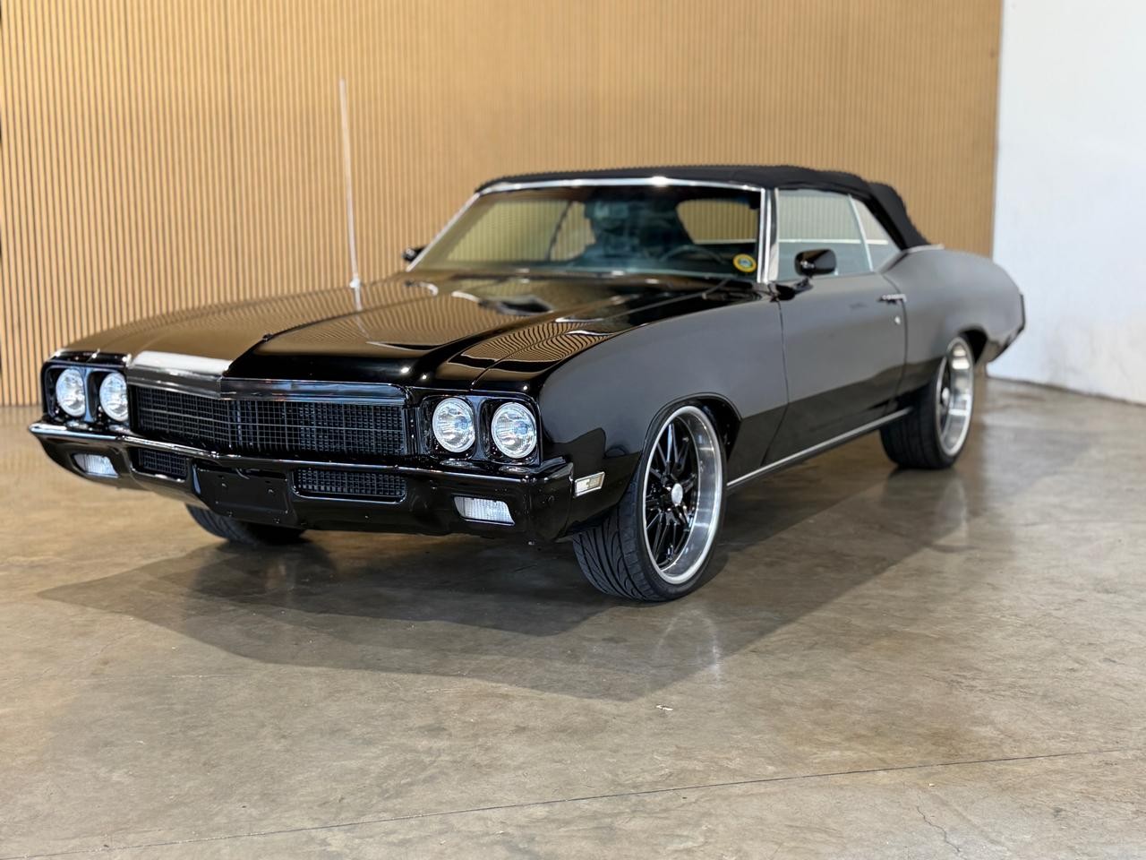 Buick-Skylark-1972-Classic-Car-Black