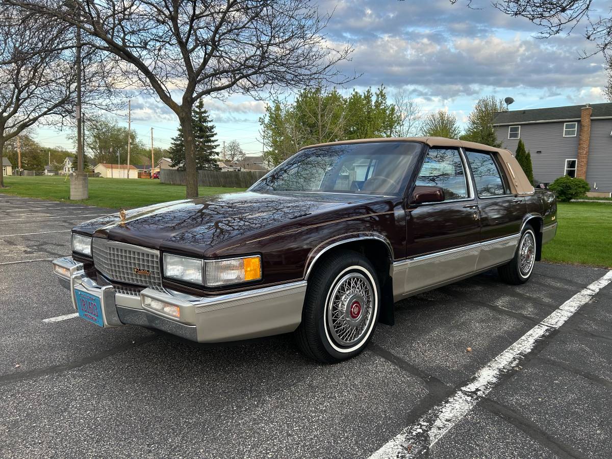 Cadillac-1990