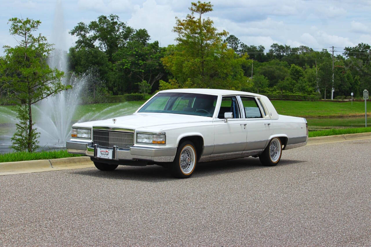 Cadillac-Brougham-1990-White-Blue