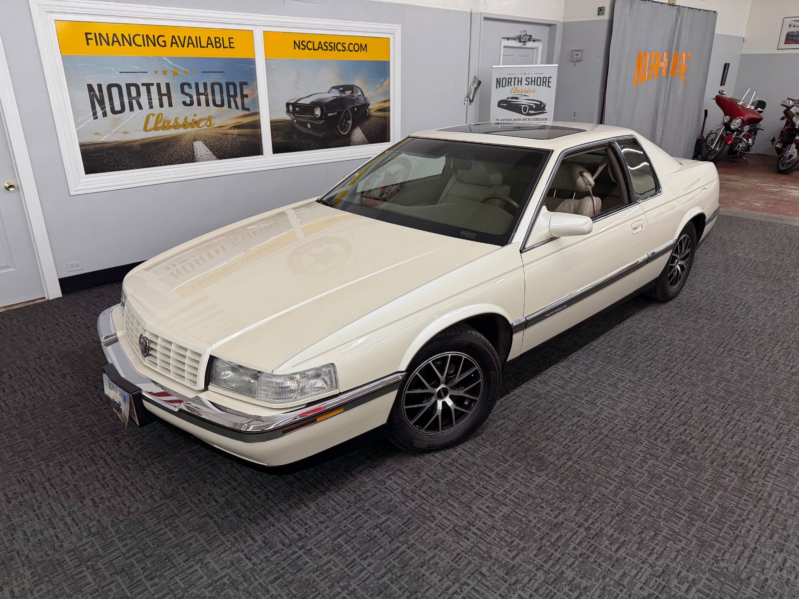 Cadillac-Eldorado-1993-Coupe-BeigeTan