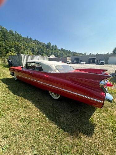 Cadillac-Series-62-1959-RedWhite-Top