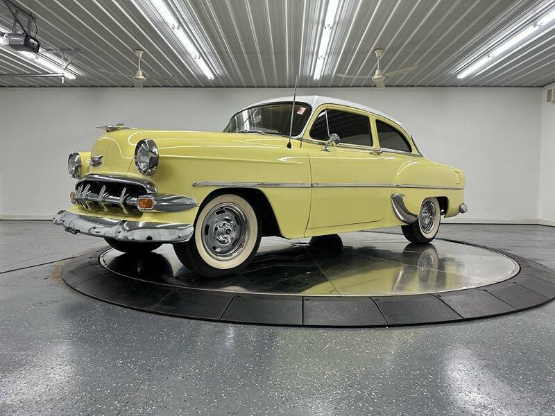 Chevrolet-210-1954-Yellow-Tan