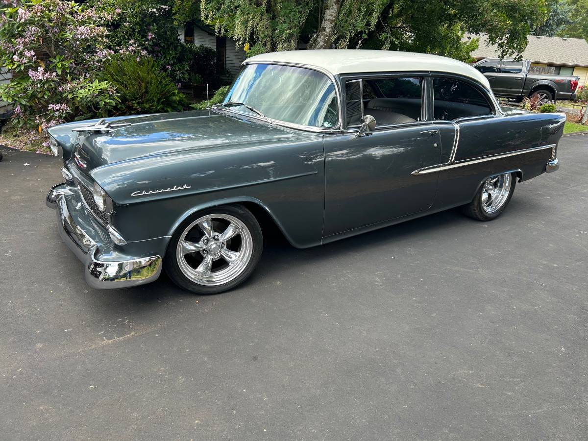 Chevrolet-210-1955-grey