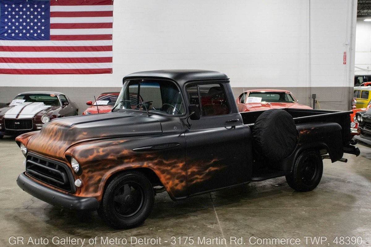 Chevrolet 3600 1957
