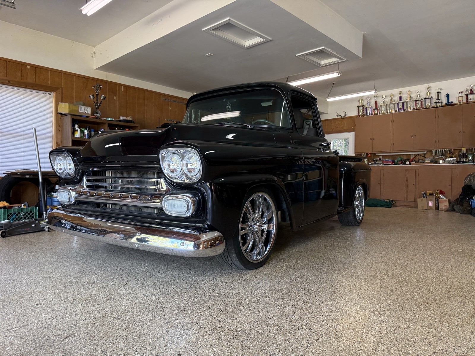 Chevrolet-Apache-1958