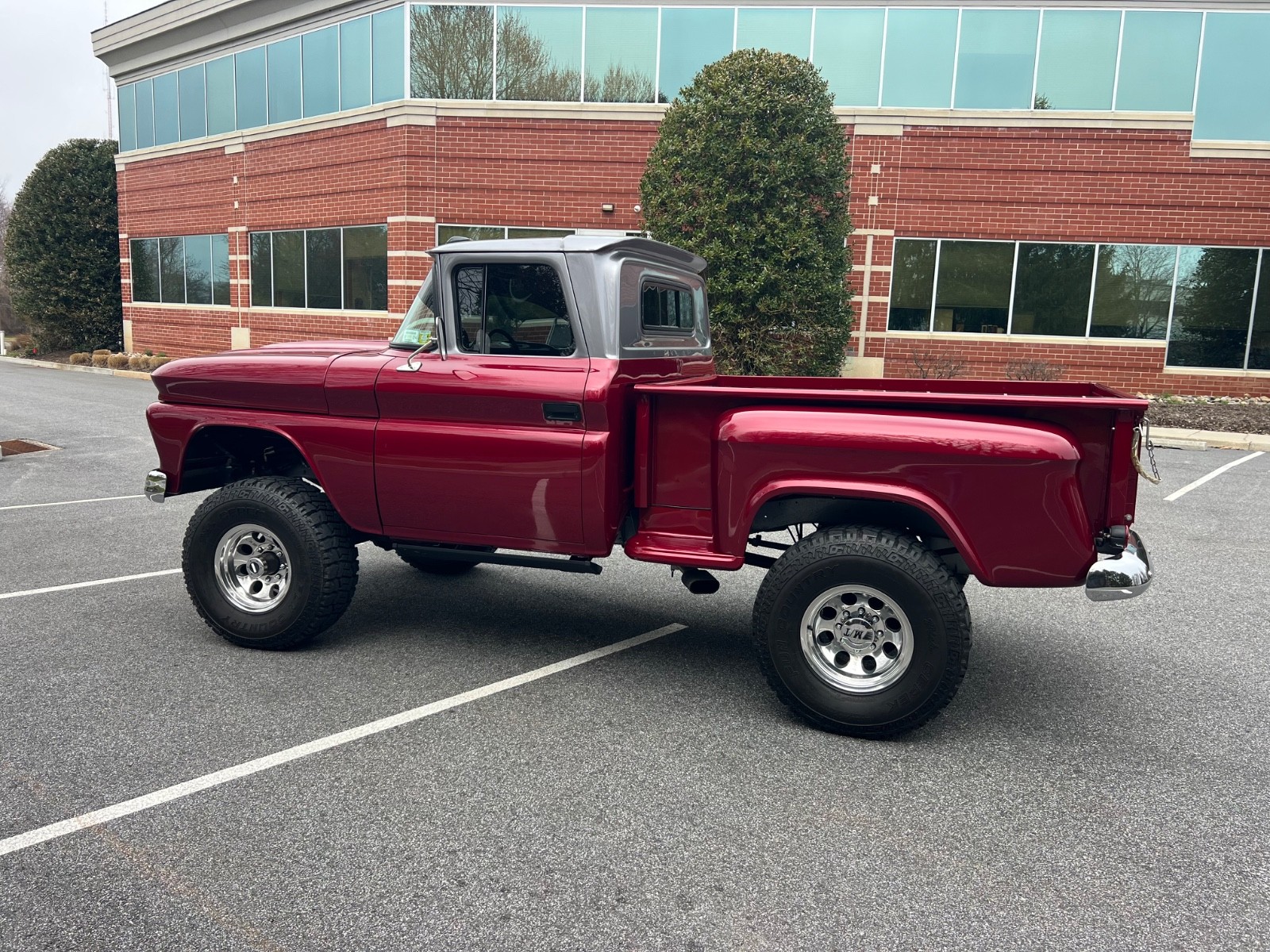 Chevrolet-Apache-1961-Pickup-Truck-White
