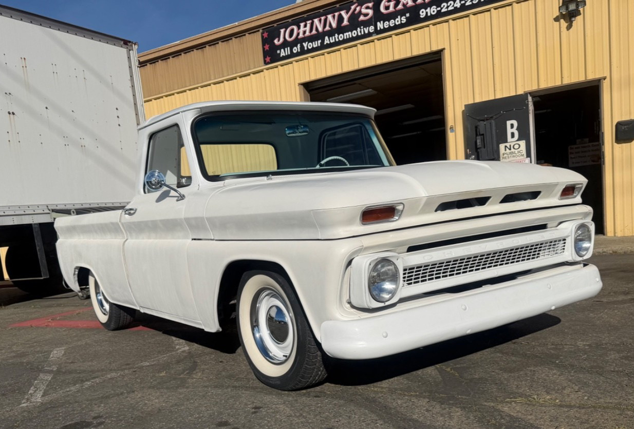 Chevrolet-C-10-1966-Standard-Cab-Pickup-Blue