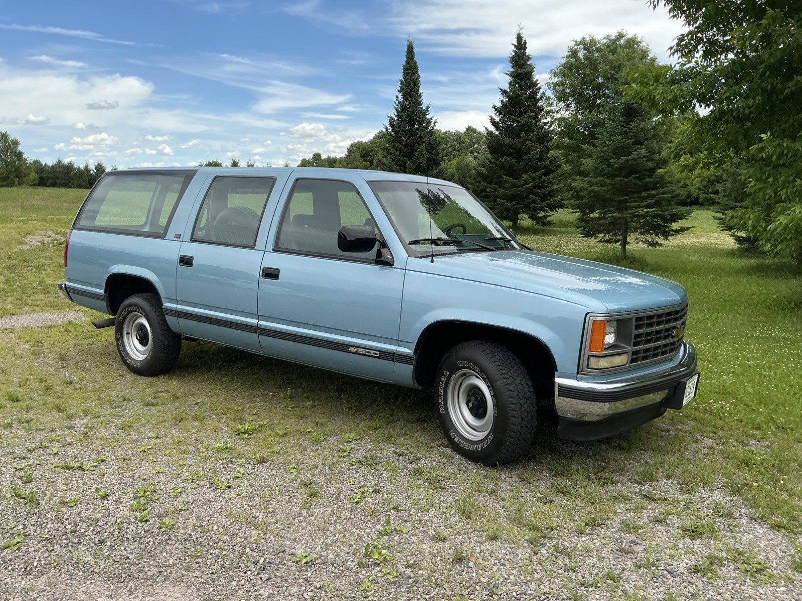 Chevrolet-C1500-Suburban-1992-SUV-Blue