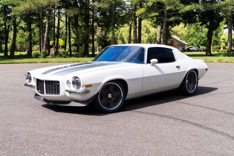 Chevrolet-Camaro-1970-Arctic-White-Blue