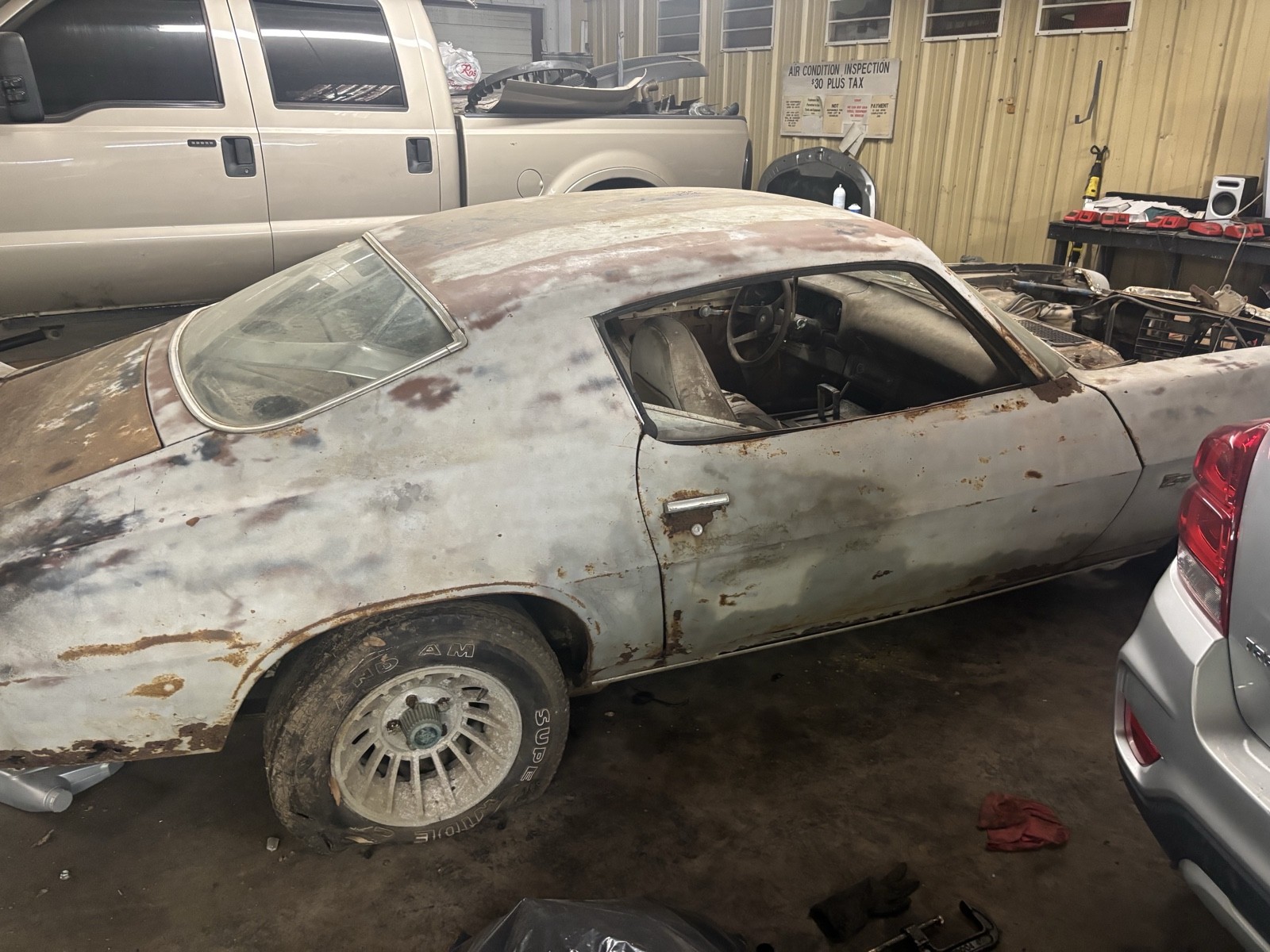 Chevrolet-Camaro-1972