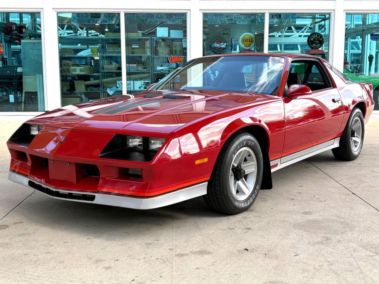 Chevrolet-Camaro-1983-Coupe-Gray