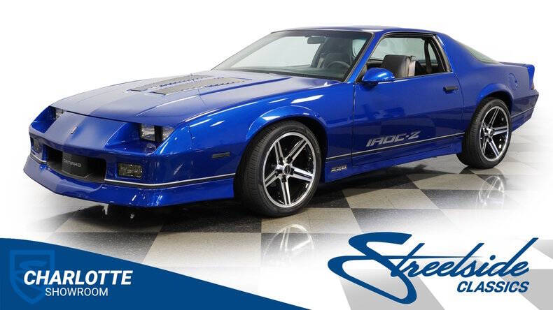 Chevrolet-Camaro-1987-Blue-Lightning-Gray