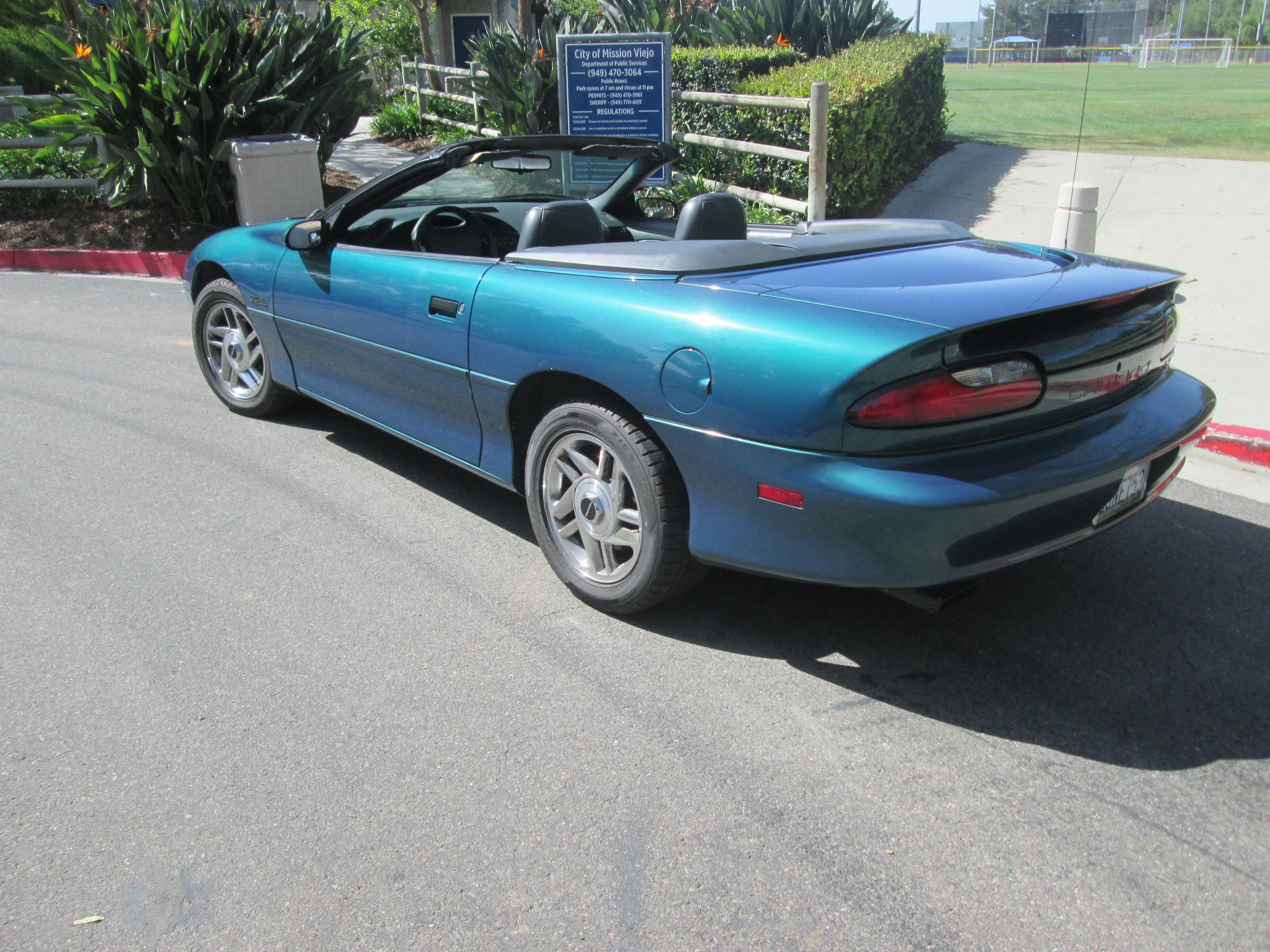 Chevrolet-Camaro-z28-convertible-1995-Turquoise-Black