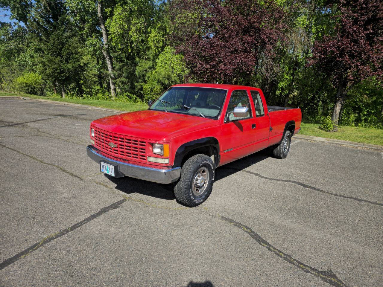Chevrolet-Ck-2500-series-1992-Red-Gray