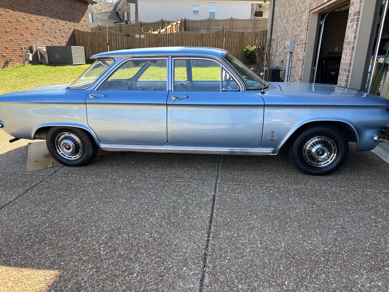 Chevrolet-Corvair-1963