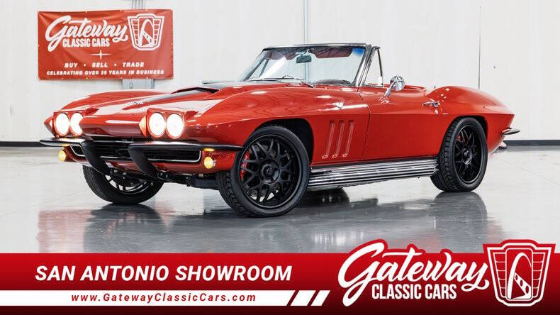 Chevrolet-Corvette-1965-Red-And-Black-Red-amp-Black