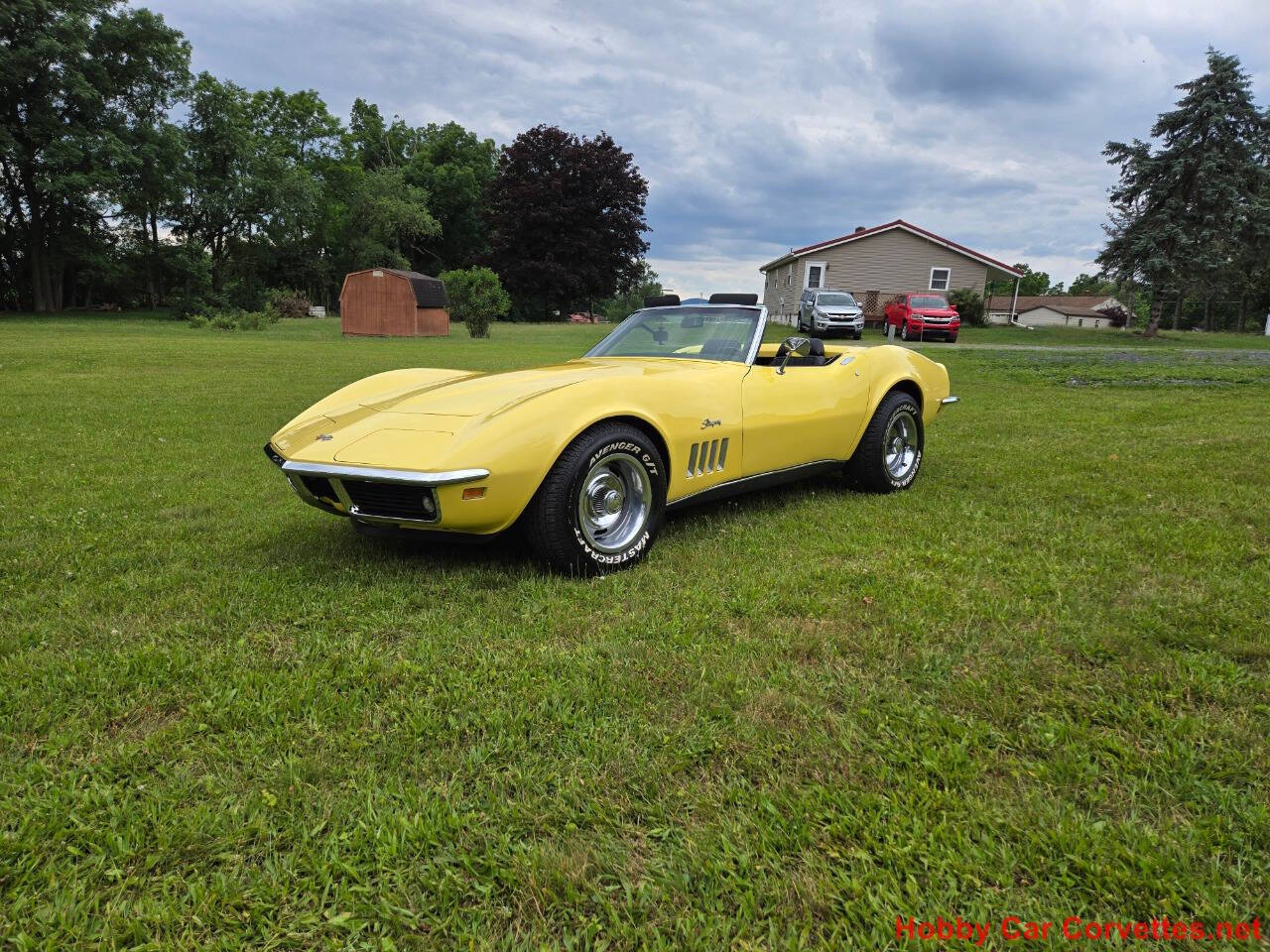Chevrolet-Corvette-1969-Yellow-Black