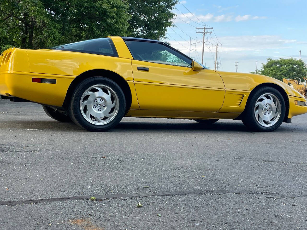 Chevrolet-Corvette-1995-Yellow-Black