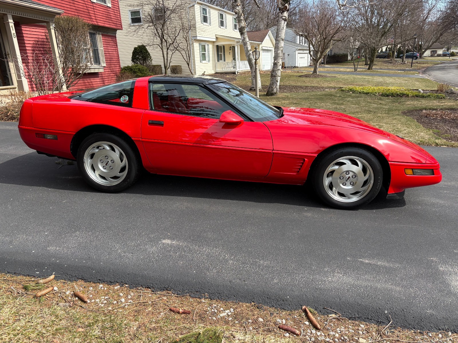 Chevrolet-Corvette-1996-Hatchback-Red