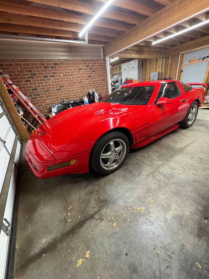 Chevrolet-Corvette-1996-red