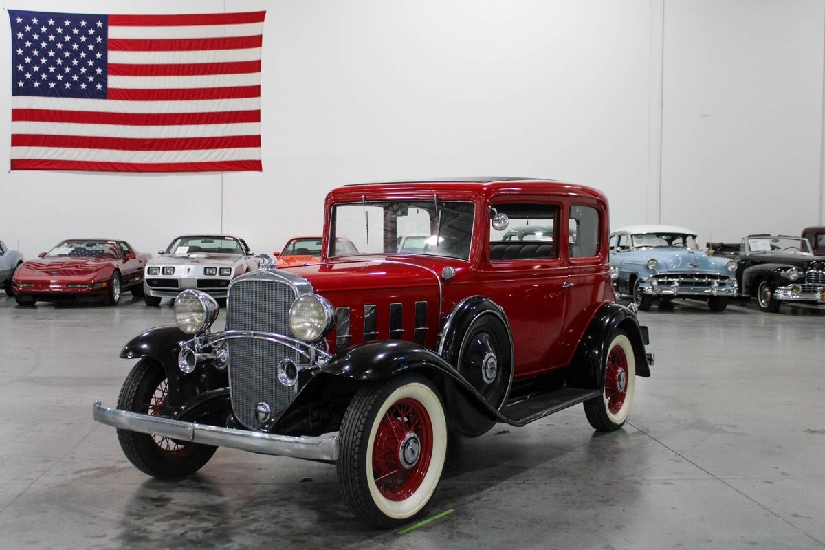 Chevrolet-Coupe-1932-Gray